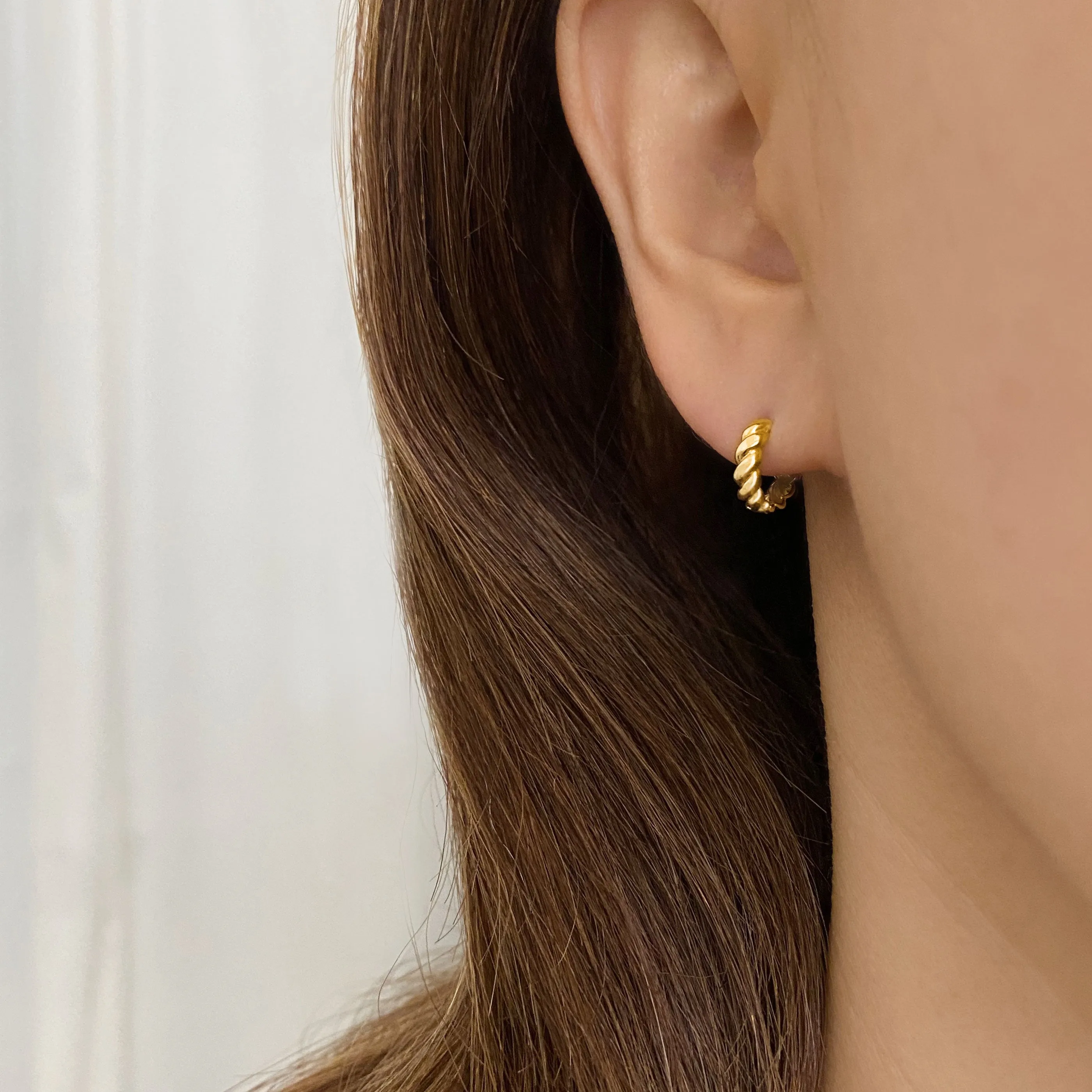 14k Solid Gold Rope Hoop Earring