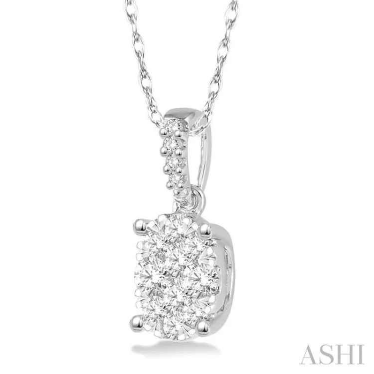 1/6 ctw Oval Shape Diamond Lovebright Pendant in 14K White Gold with Chain