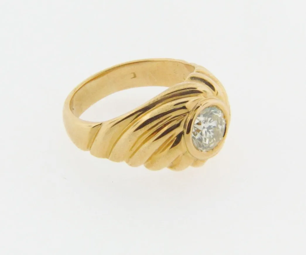 18K Yellow Gold Diamond Solitaire Ring