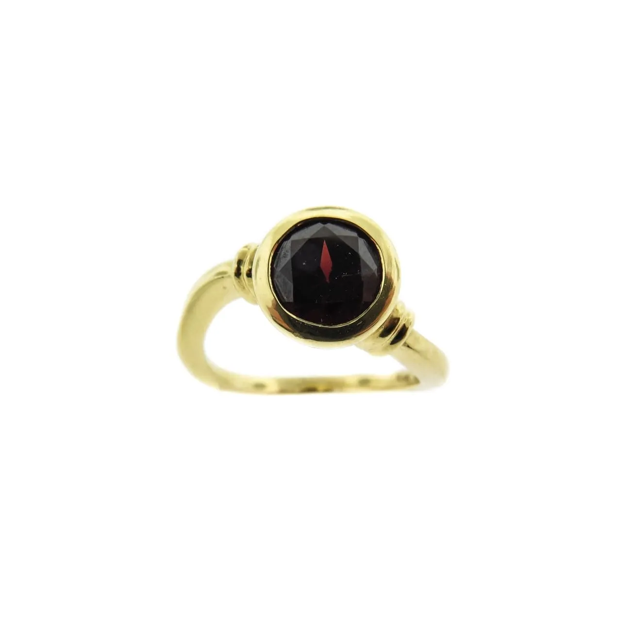 18K Yellow Gold Garnet Ring