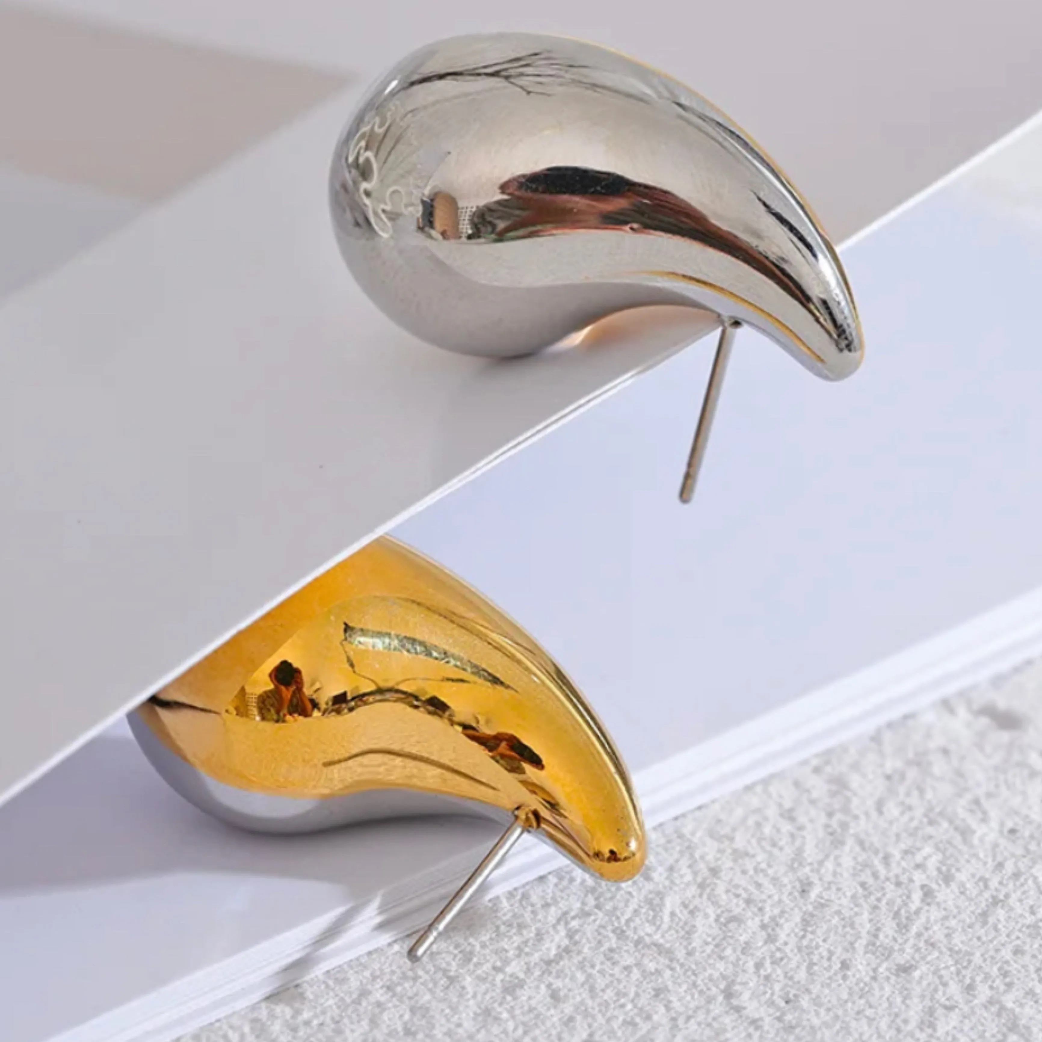 32 mm Stainless Steel Drop  Two Tone Chunky Stud Earrings - 18K Gold Plated