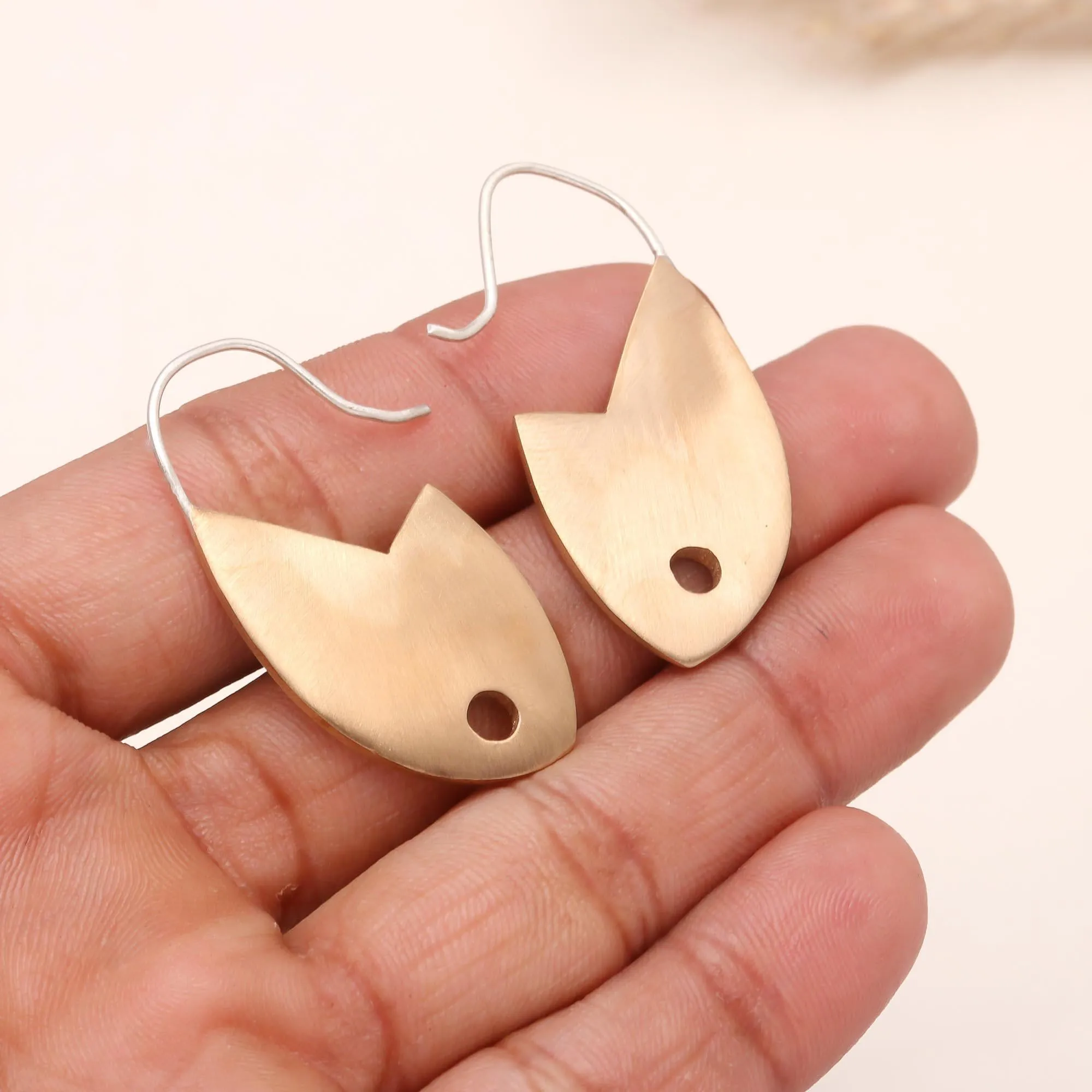 925 Sterling Silver Modern Fish-Shaped Dangle Earrings