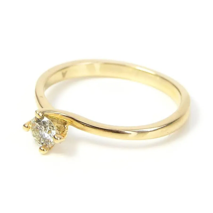9ct Yellow Gold & 0.25ct Round Brilliant Cut Diamond Solitaire Twist Engagement Ring