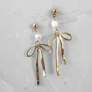 Bow & Pearl Earrings - Gold