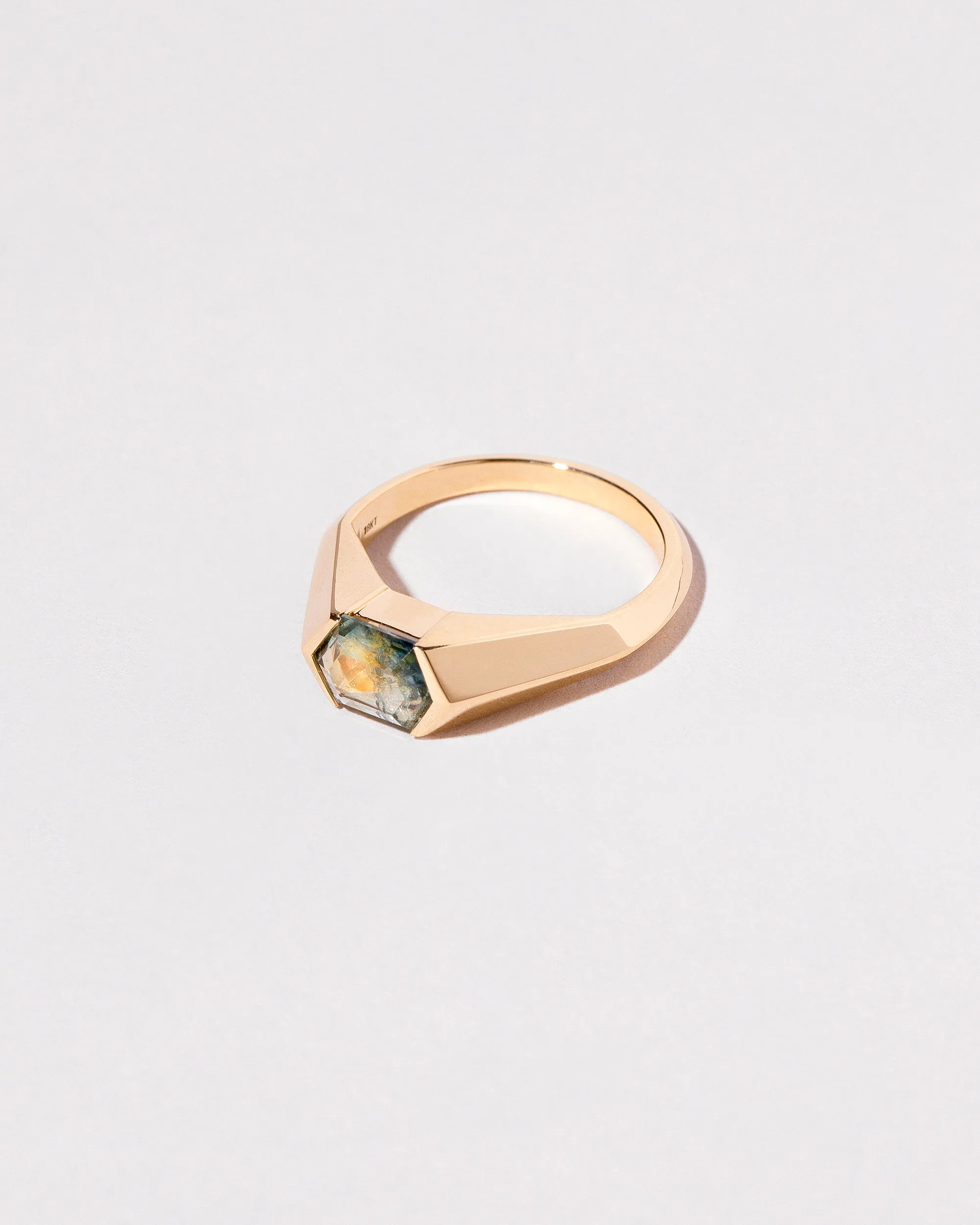Caelum Ring