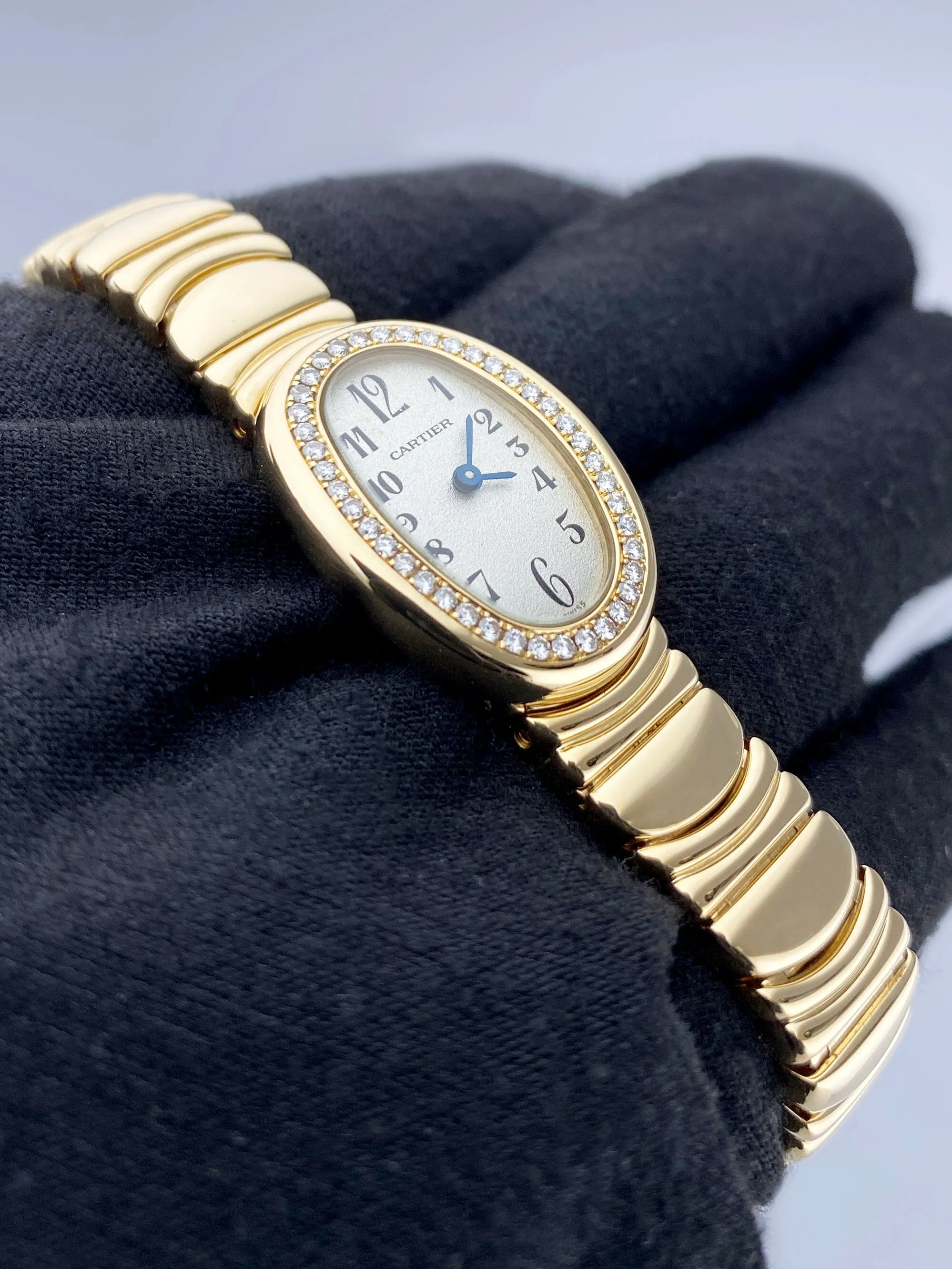 Cartier Baignoire Mini WB5047D8 / 1960 Diamond 18k Yellow Gold Ladies Watch