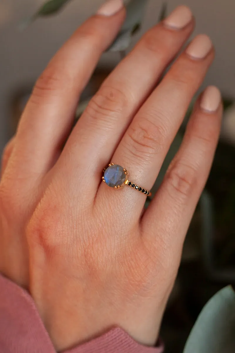 Corinne Labradorite Solitaire Ring