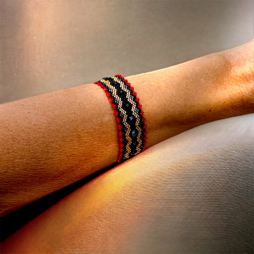 DIY Pattern Bracelet LIBERTE