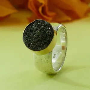 Druzy Mixed Metal Ring Two Tone Solid 9 karat Yellow Gold and 925 Sterling Silver Unique  Agate Druzy Stone