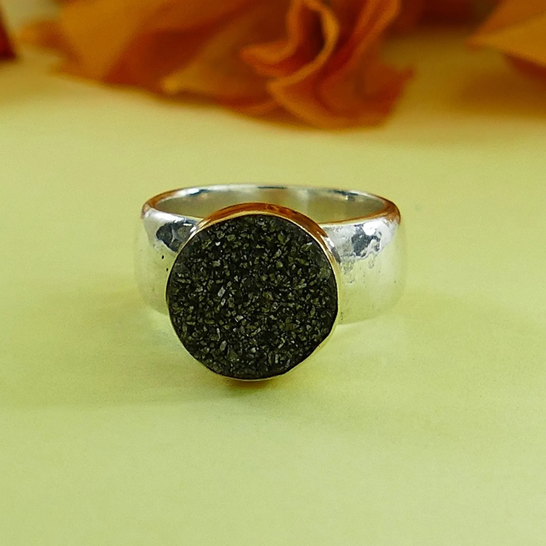 Druzy Mixed Metal Ring Two Tone Solid 9 karat Yellow Gold and 925 Sterling Silver Unique  Agate Druzy Stone
