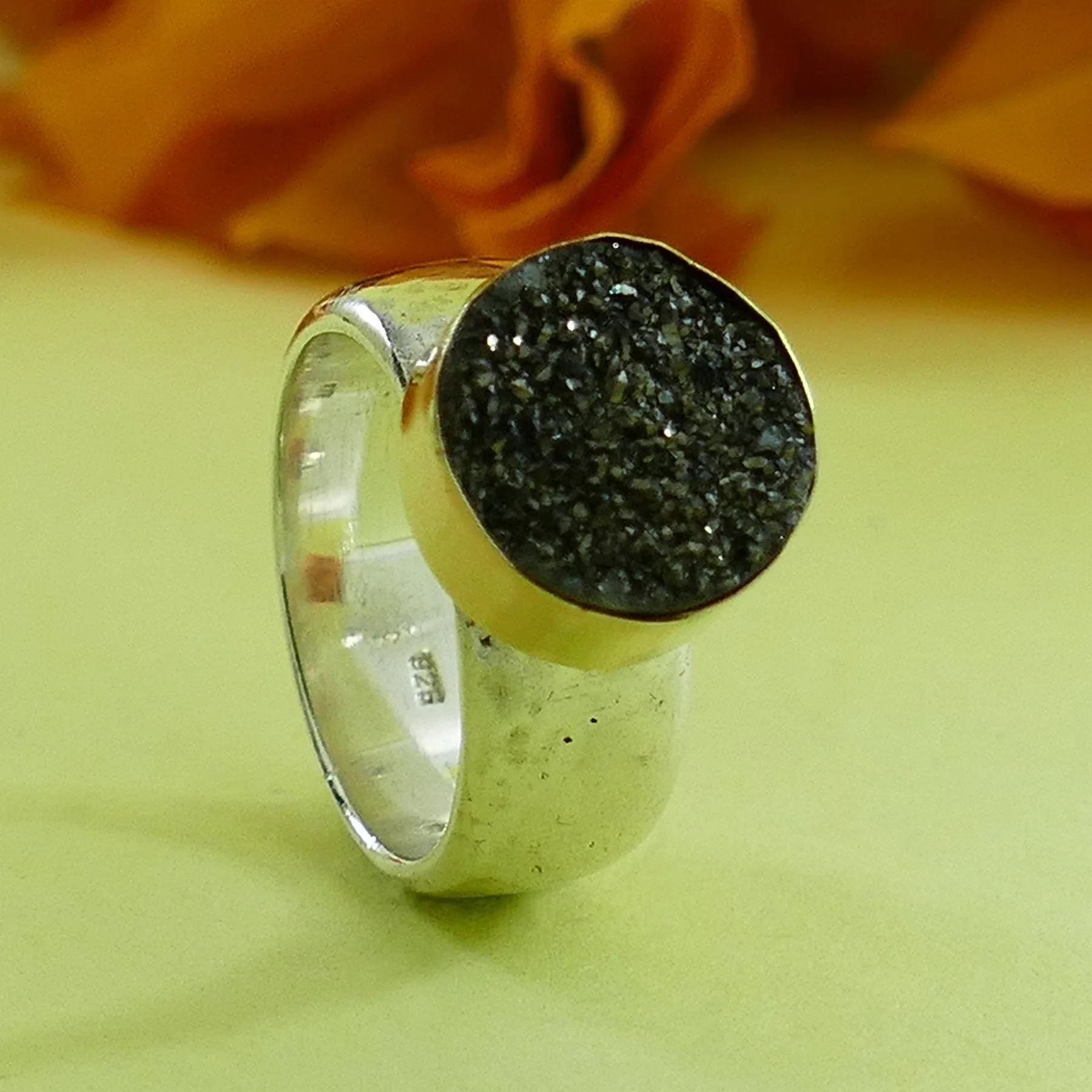 Druzy Mixed Metal Ring Two Tone Solid 9 karat Yellow Gold and 925 Sterling Silver Unique  Agate Druzy Stone