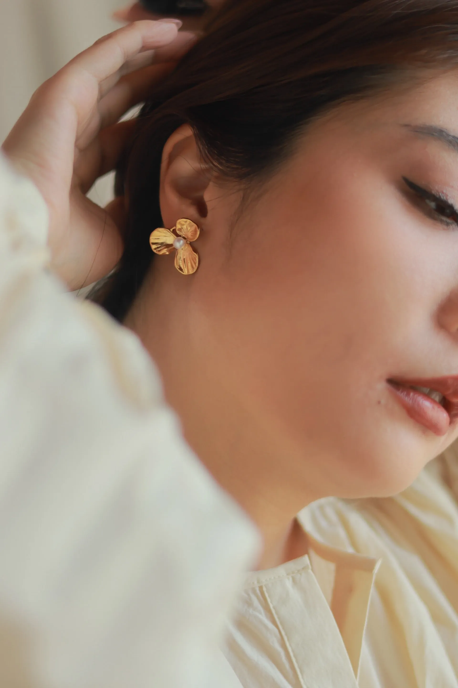 Flower Pearl Studs