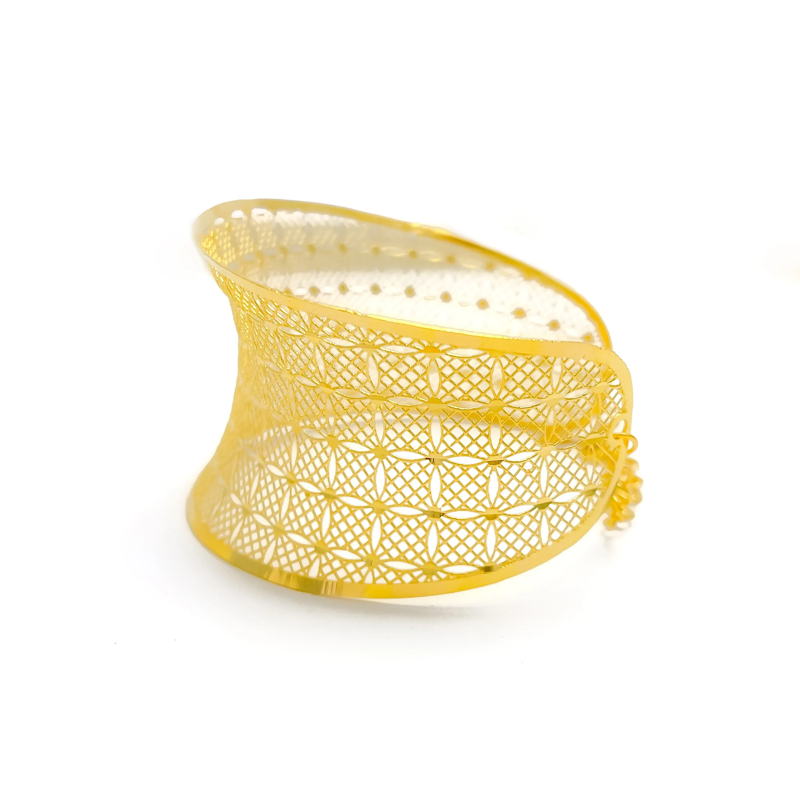 Graceful Contemporary Net 21K Gold Bangle Bracelet