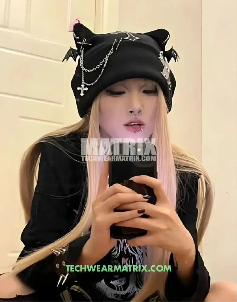 Grunge Beanie with Cat Ears for Edgy Fashion Lovers