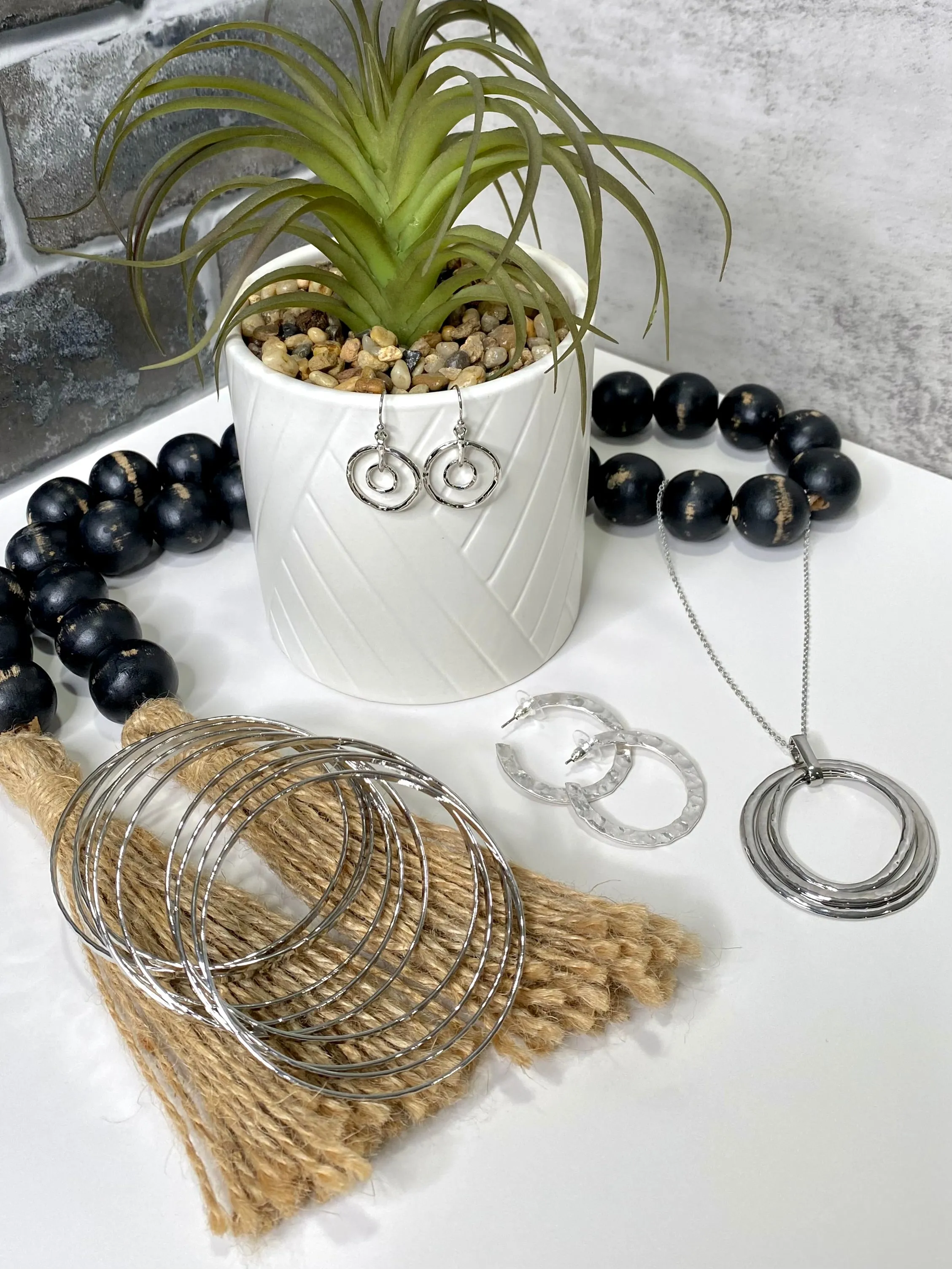 Hammered Metal Inner Double Round Drop Earrings in Silver