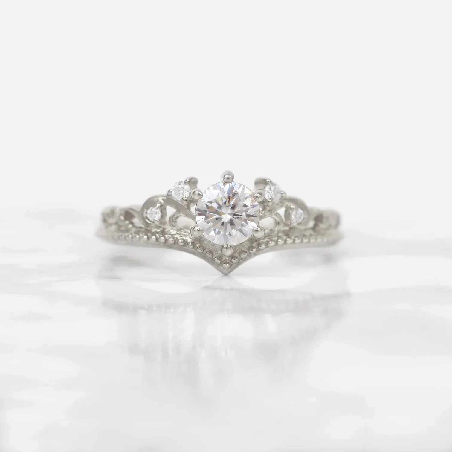 Lorna Vintage Solitaire Ring with Moissanite