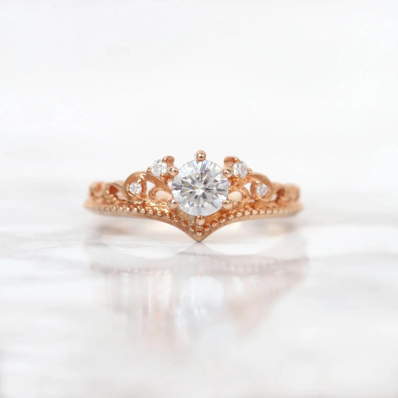 Lorna Vintage Solitaire Ring with Moissanite