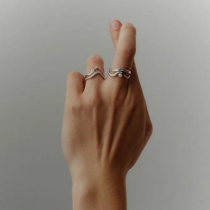 Maria Black Rose Ring - Silver