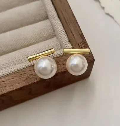 Minimalist Bar Pearl Earrings