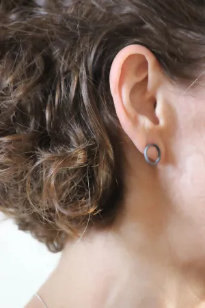 Minimalist Black Small Circle Stud Earrings