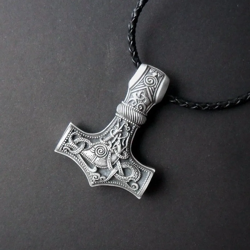 Mjolnir Viking Amulet