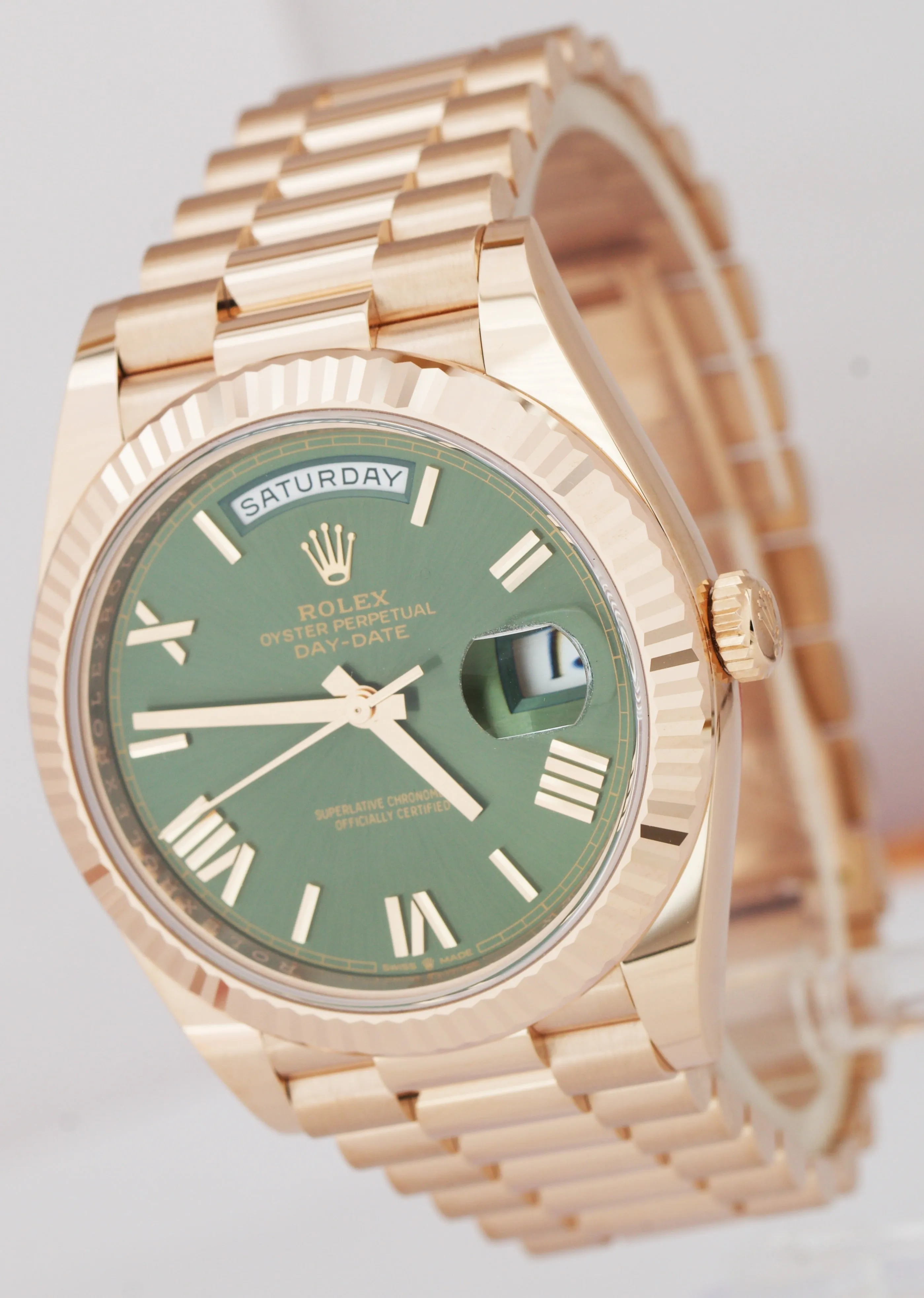 NEW 2023 Rolex Day-Date 40mm Olive Green President 18K Rose Gold 228235 BOX CARD