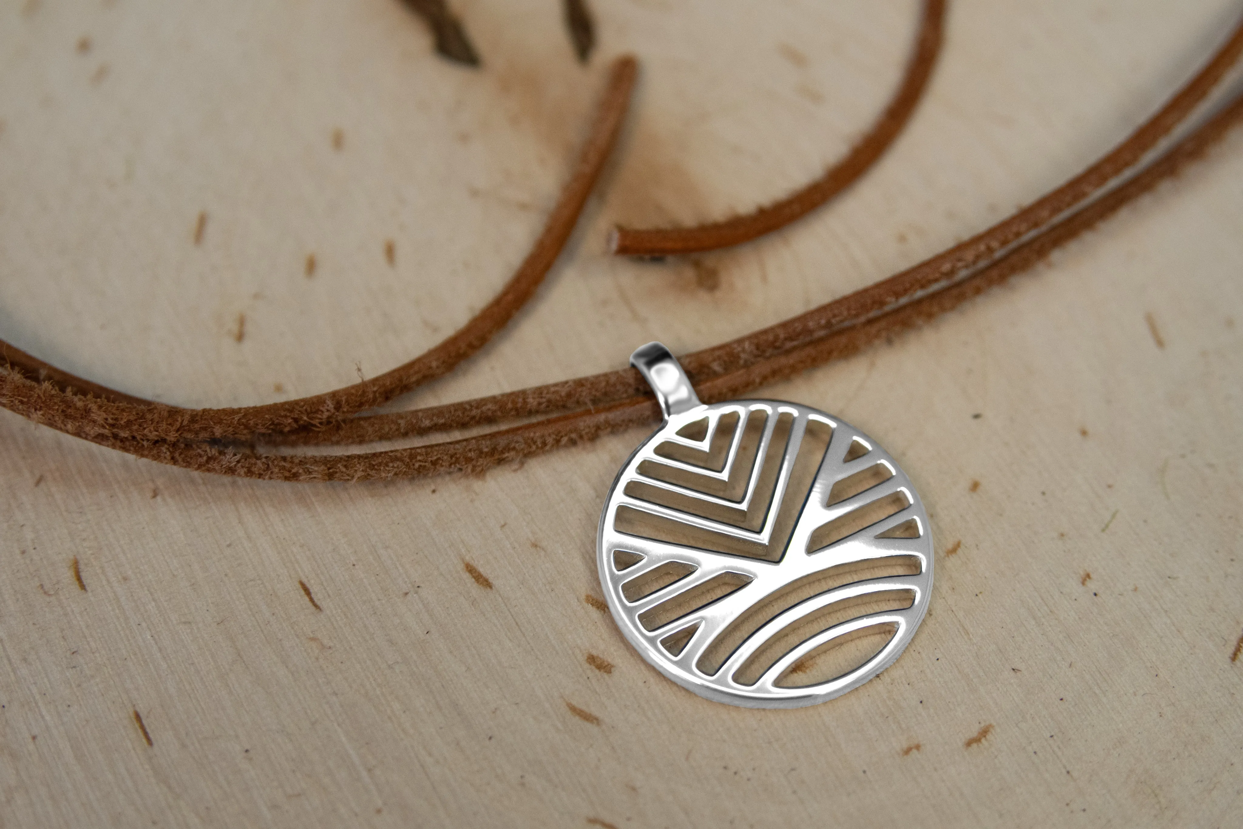 optimism 25mm necklace • spread positivity