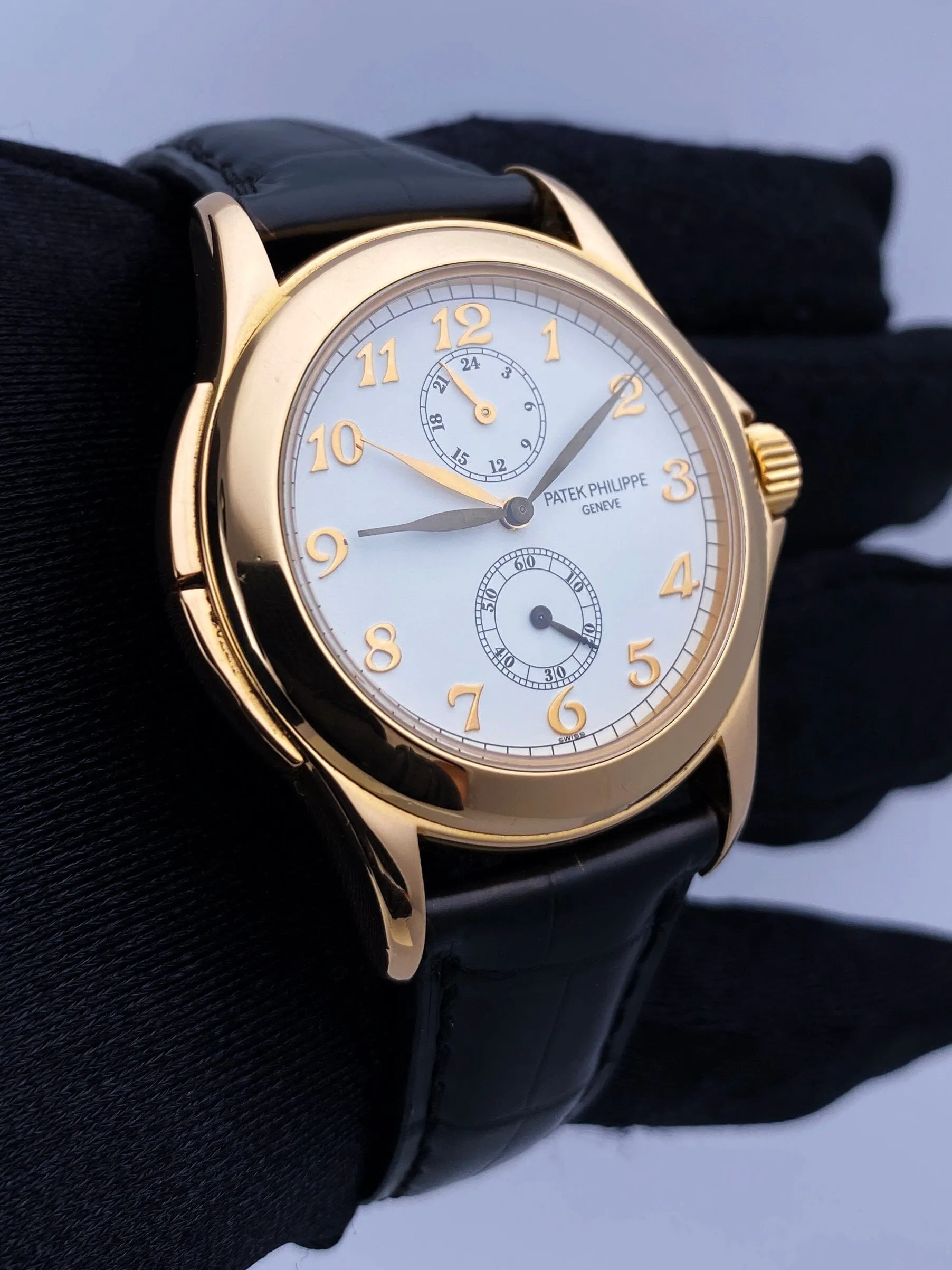 Patek Philippe Calatrava Travel Time 5134R Mens Watch Box Papers