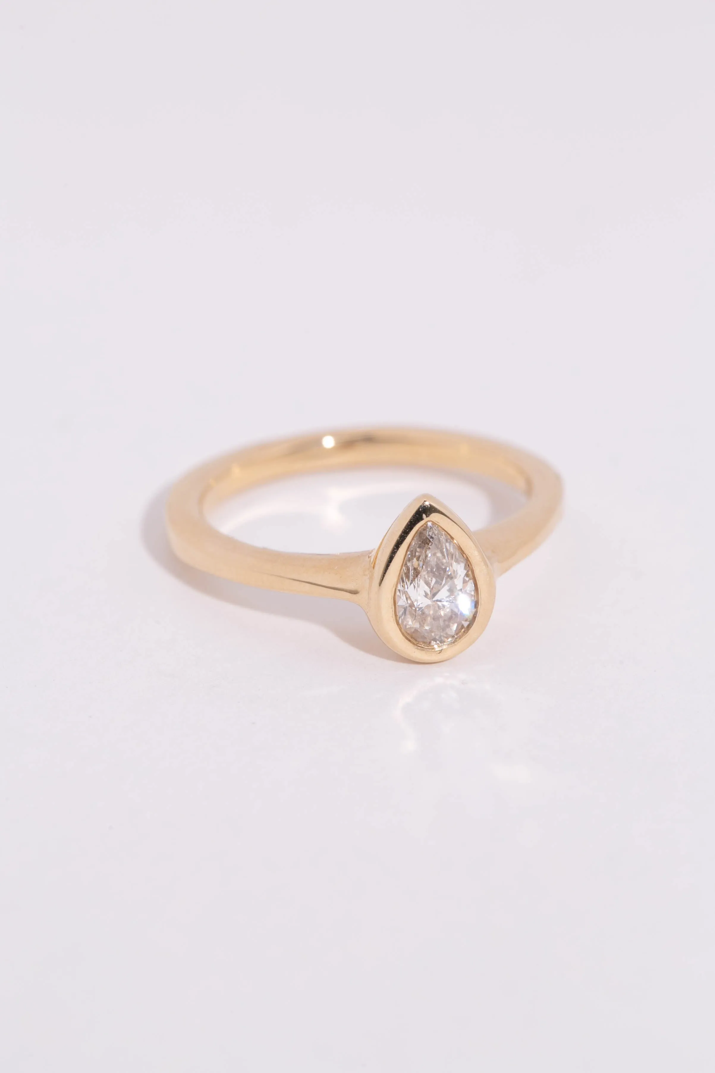 Pear Diamond Solitaire