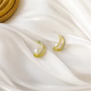 Pearl & Cubic Zirconia Curve Huggie Earrings