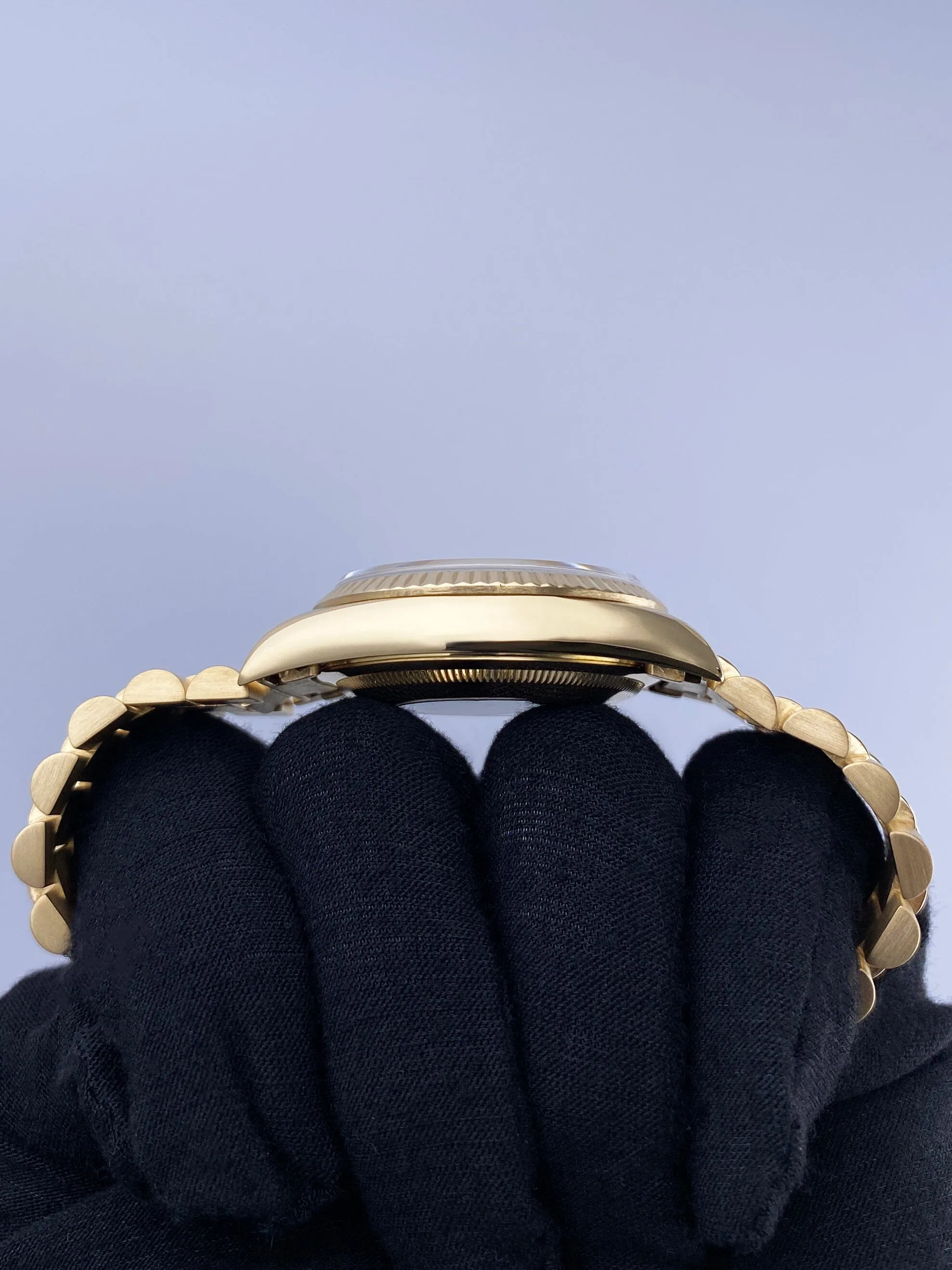 Rolex Day Date 18238 Blue Vignette Dial 18K Yellow Gold Mens Watch