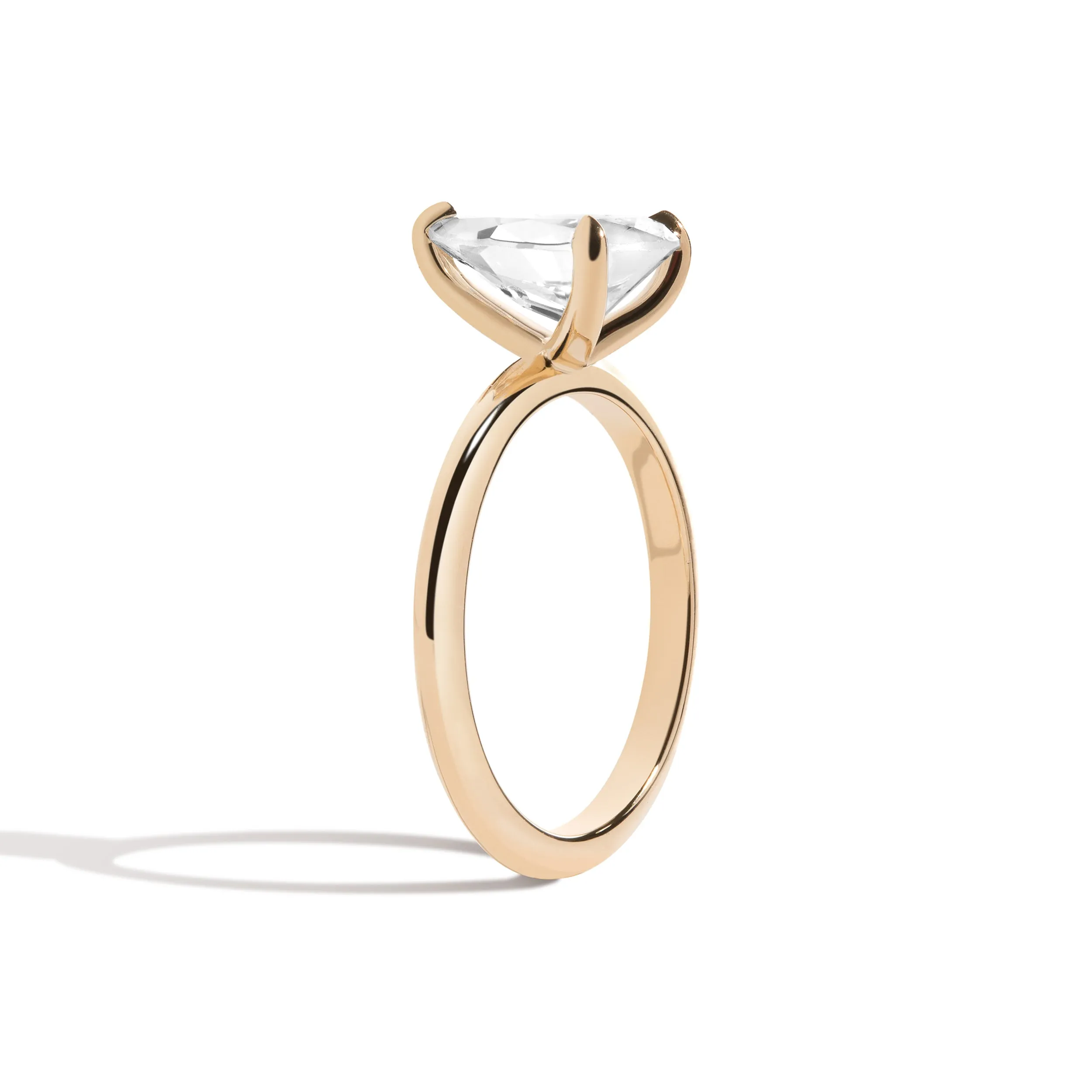 Signature Rail-less Pear Engagement Ring