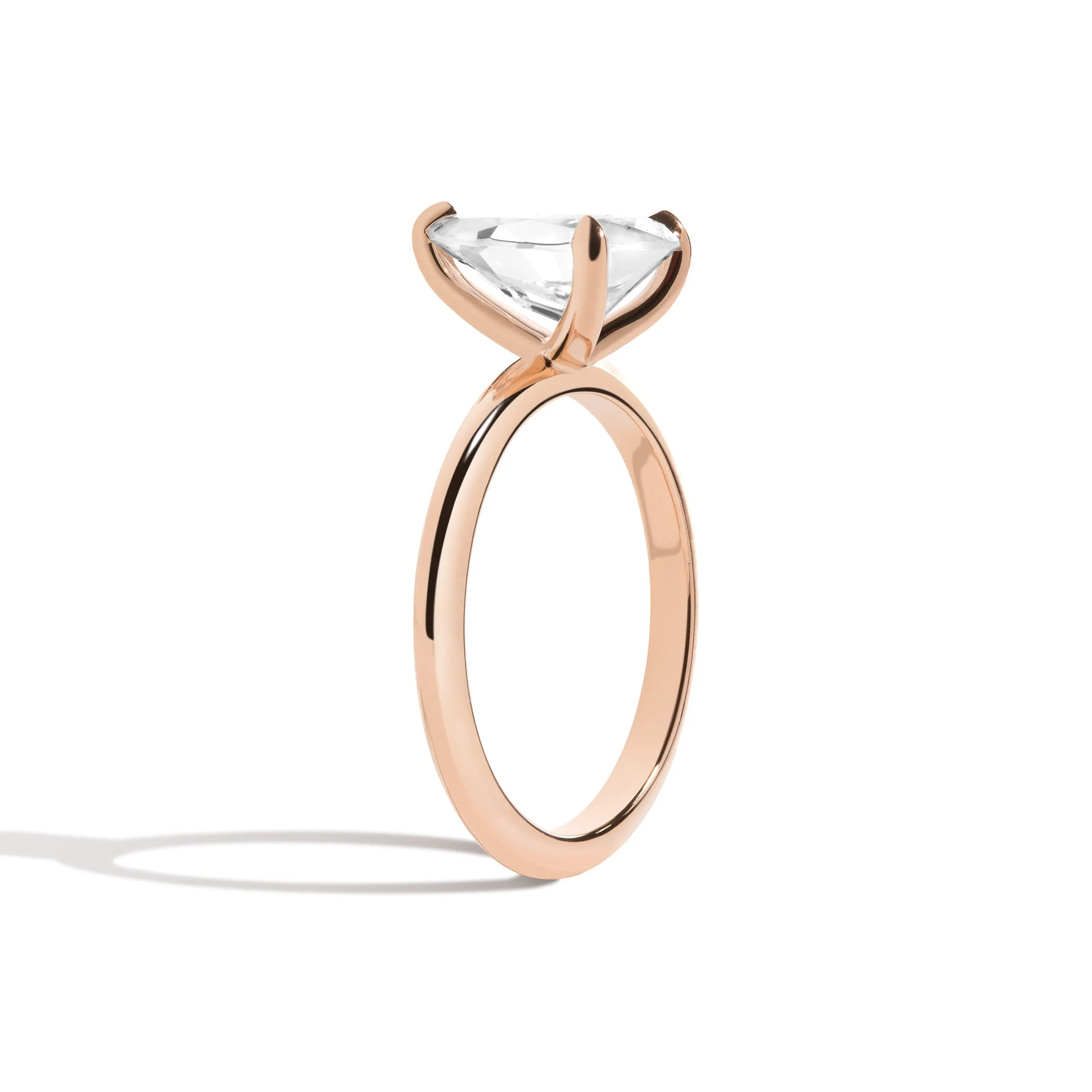 Signature Rail-less Pear Engagement Ring