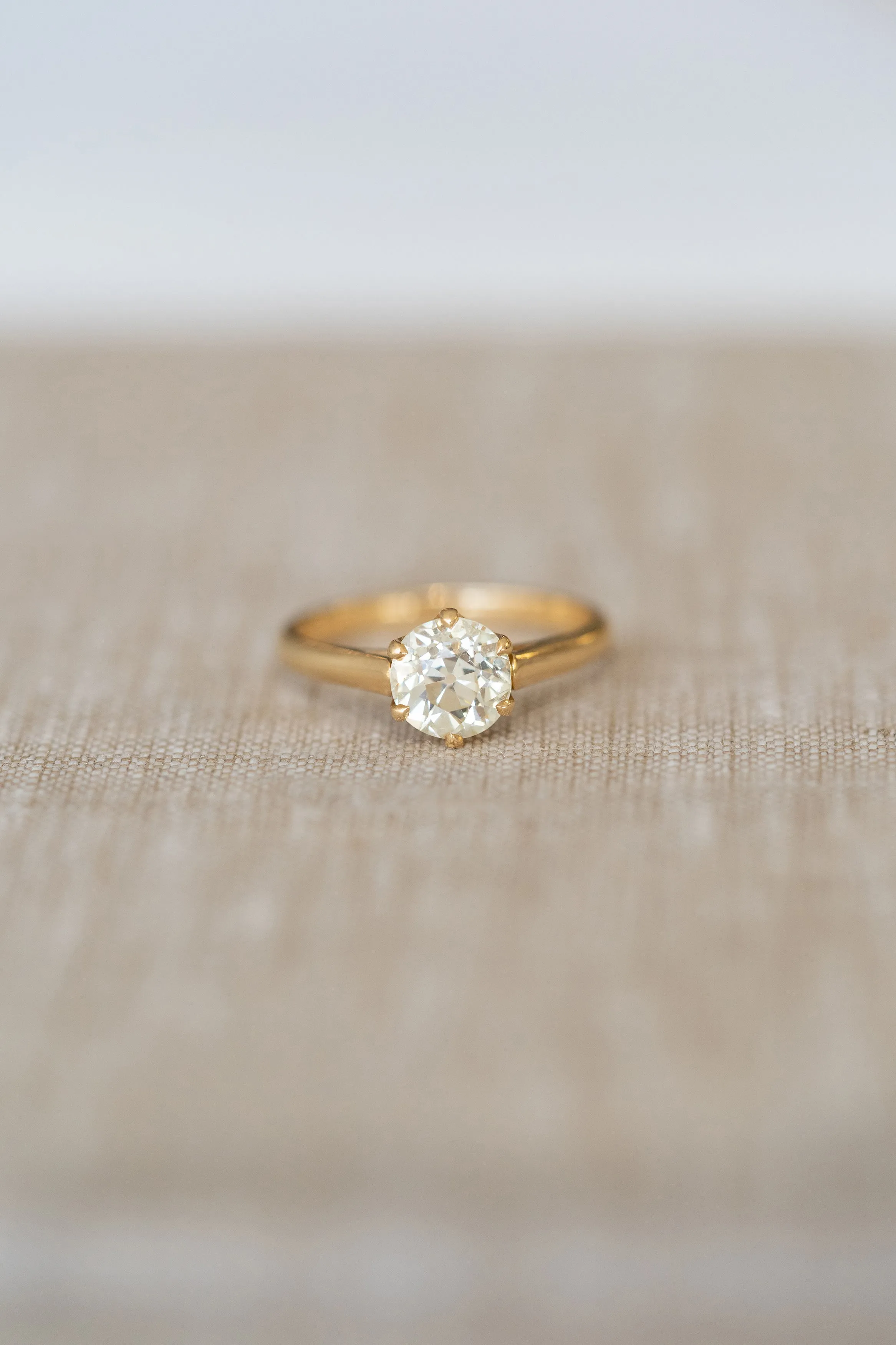 Single Stone 1.37 cttw. Diamond Solitaire