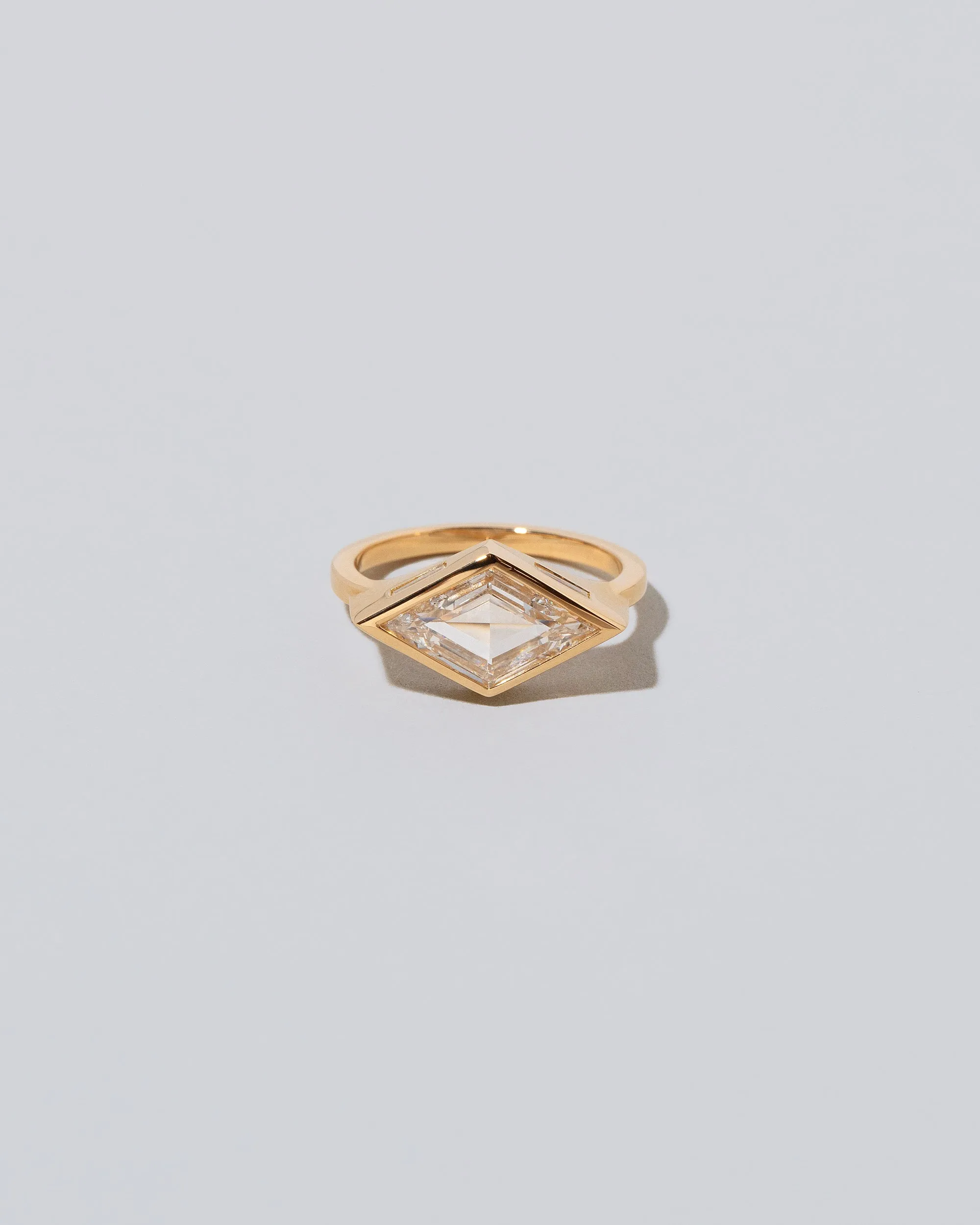 Sinope Ring