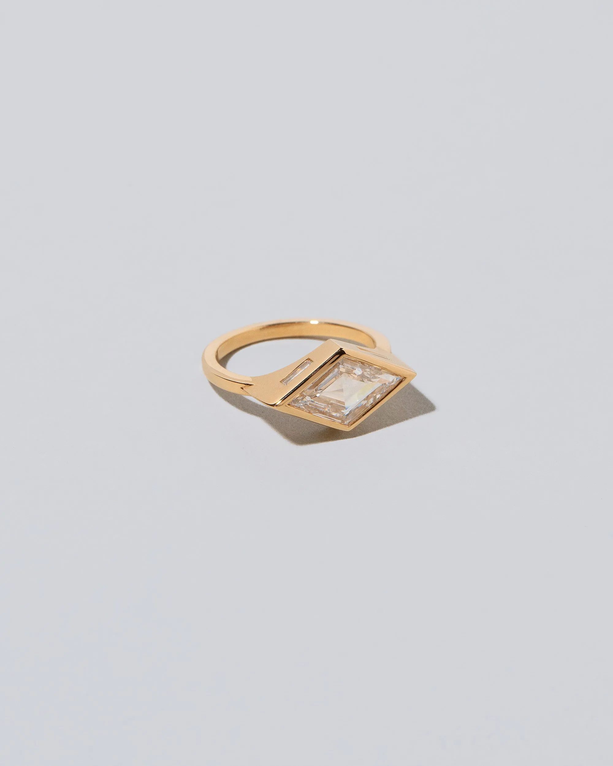 Sinope Ring