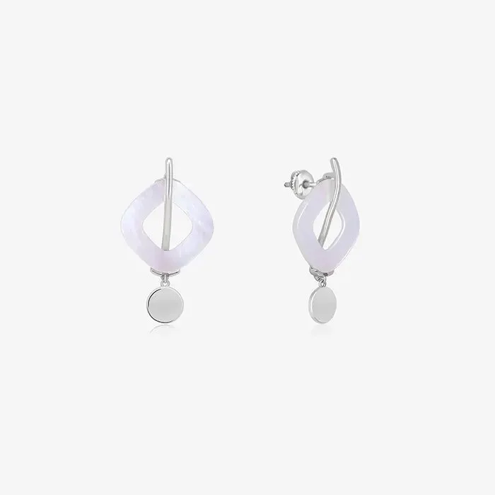 Sleek Statement Dangler