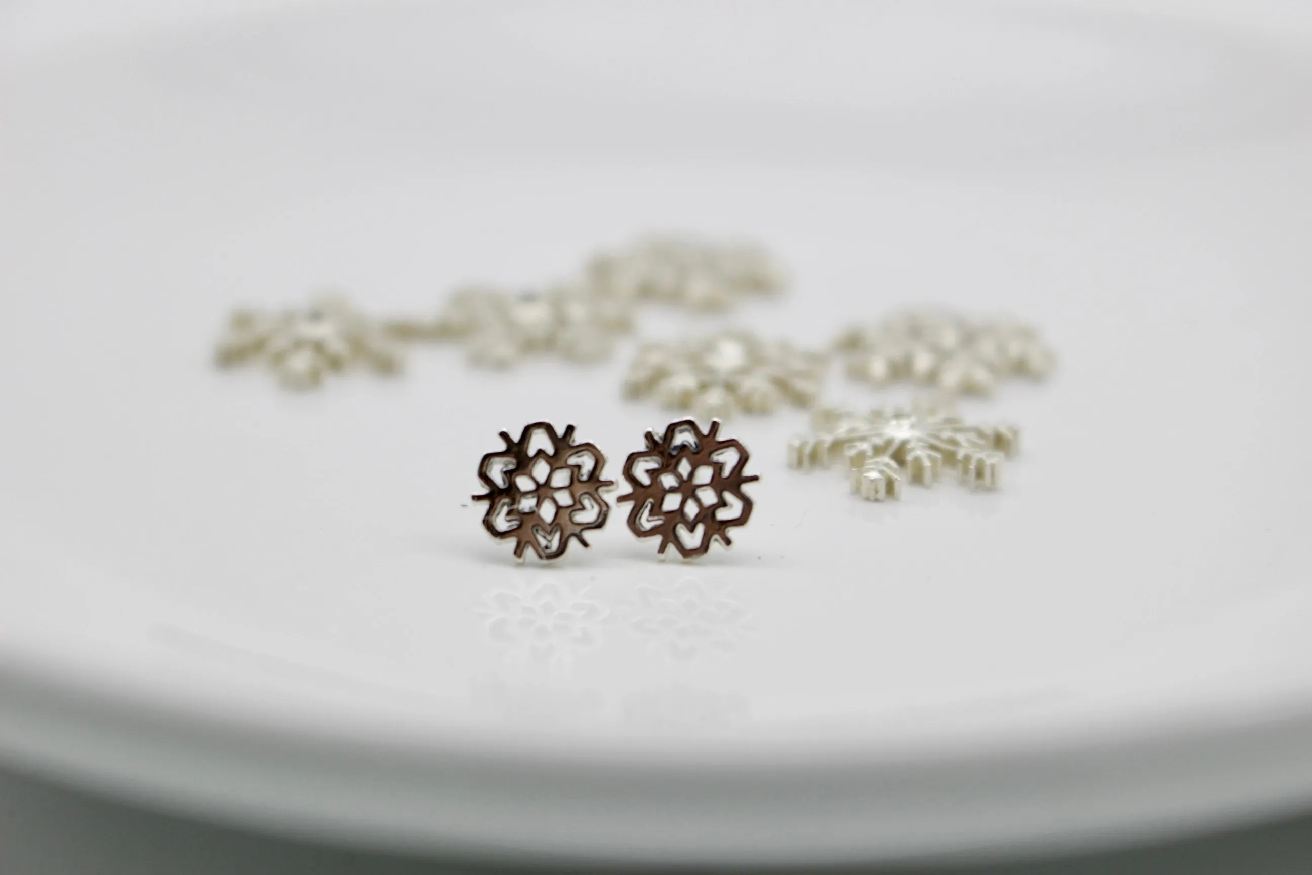 Snowflake earrings