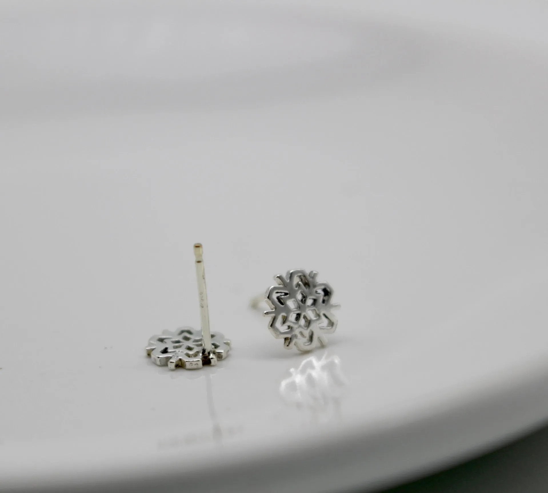 Snowflake earrings