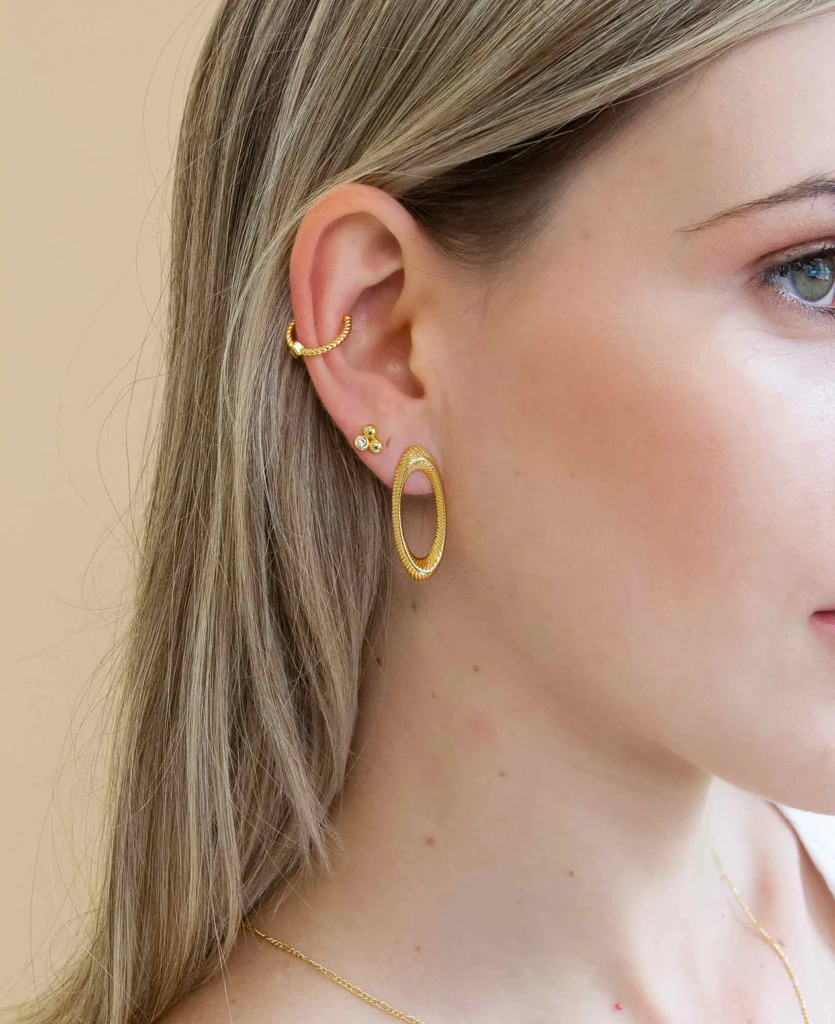 Tania Oval 14k Gold Ribbed Earrings