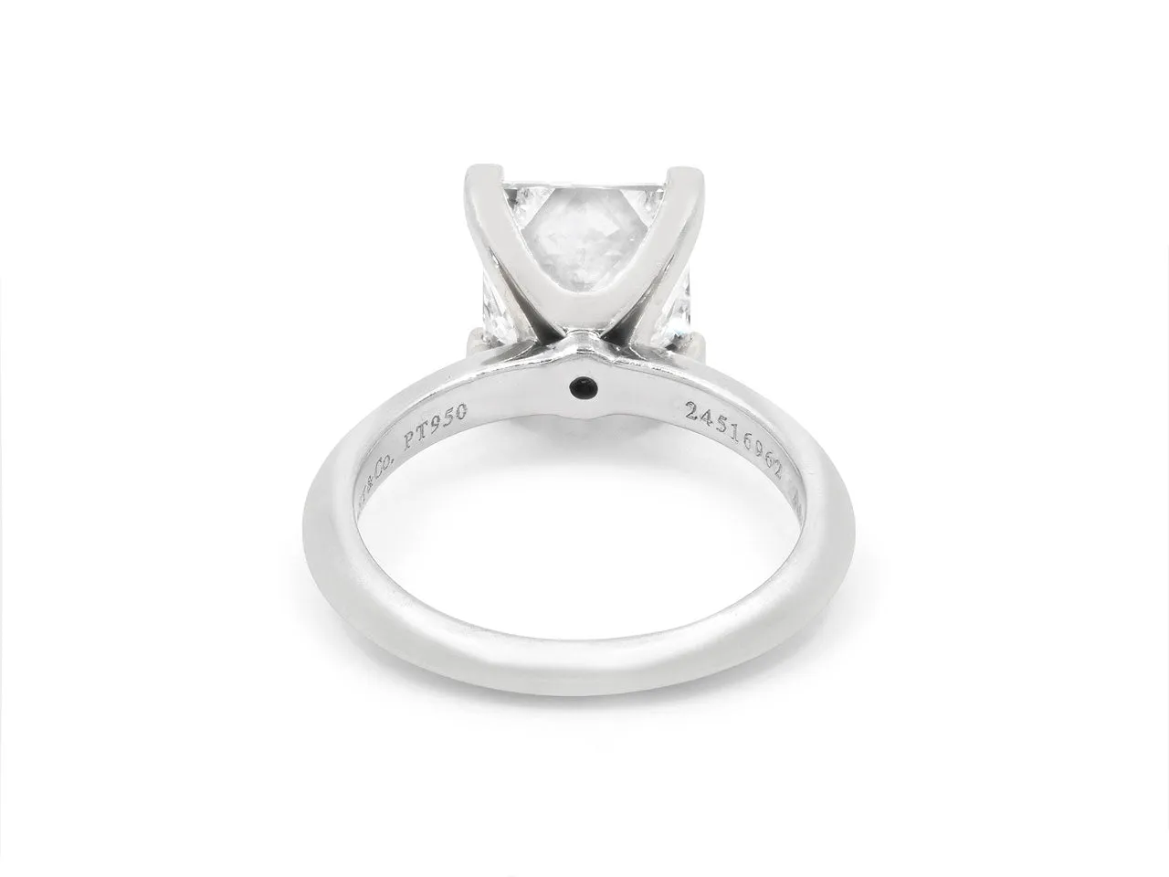 Tiffany & Co. Diamond Solitaire Ring, 2.54 carat G/VVS2, in Platinum