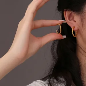 TwistChic Minimalist Hoop Earrings