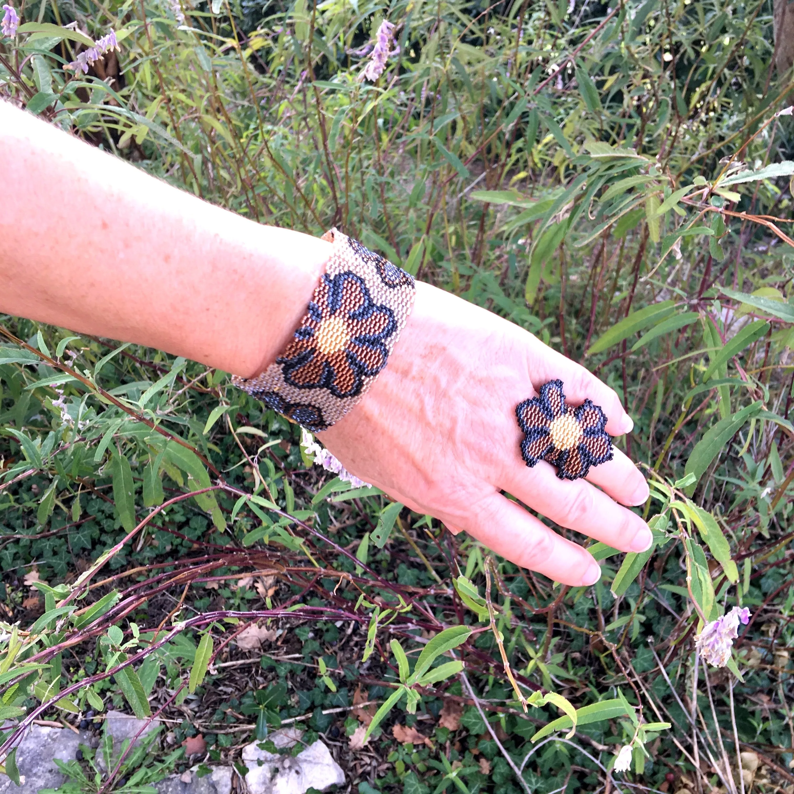 Vertical Peyote Pattern - Bracelet GIGI