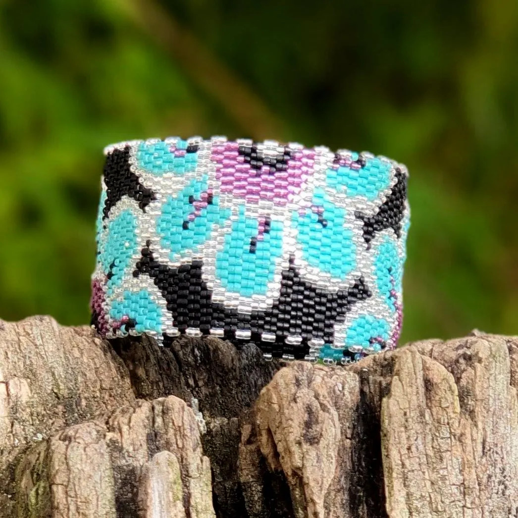 Vertical Peyote Pattern - Bracelet YOKO