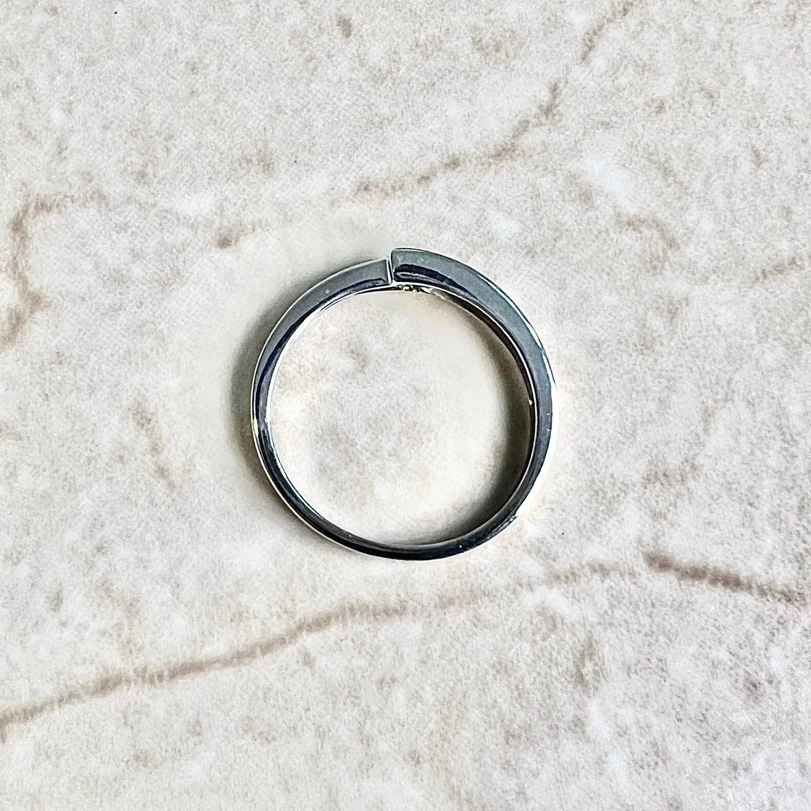 Vintage 14 Karat White Gold Round Solitaire Diamond Band Ring