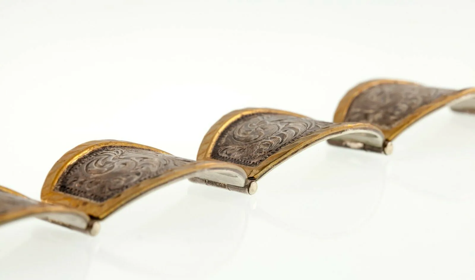 Vintage Mexico Sterling Silver & Brass Hand Engraving Link Bracelet 7.00"