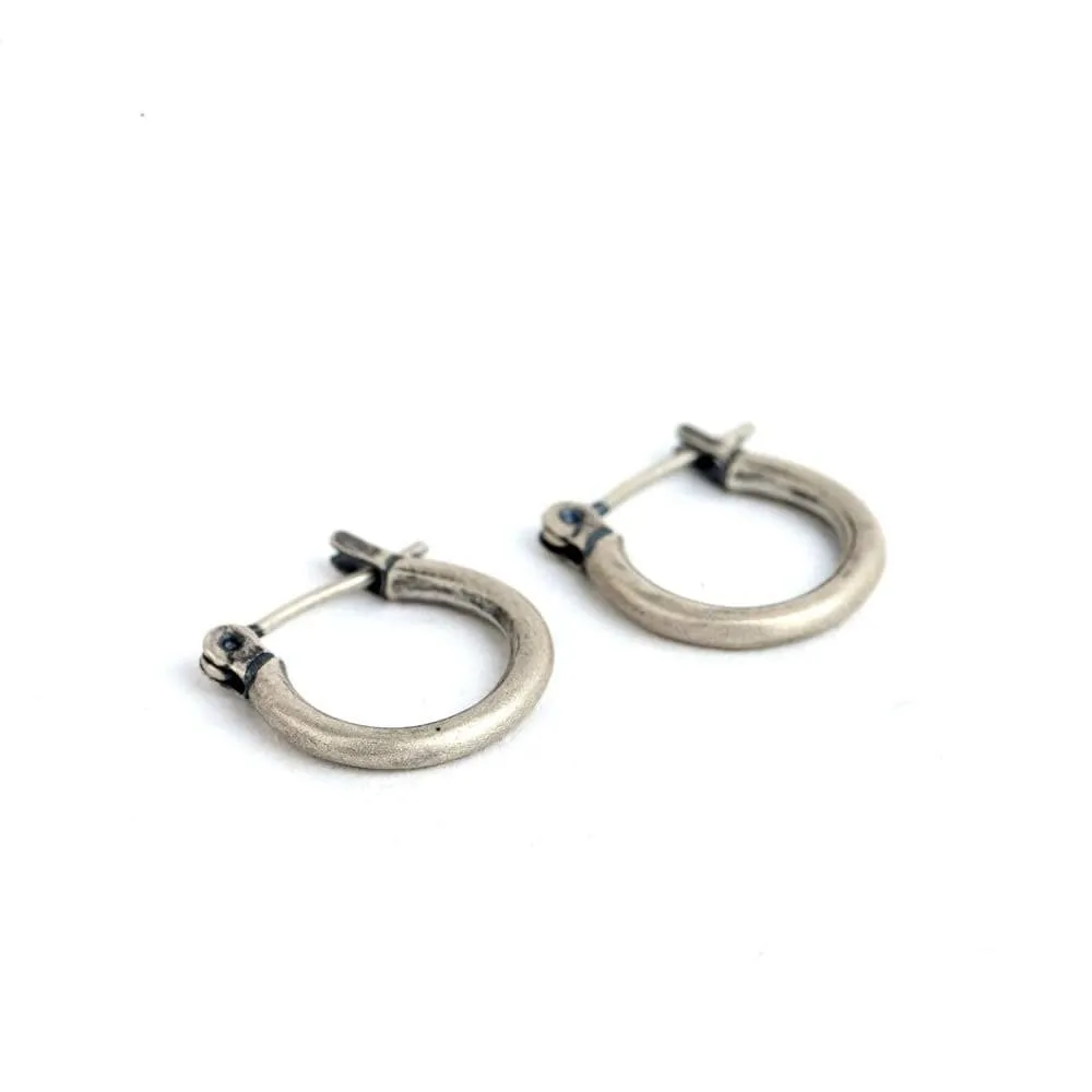 Vintage Silver Minimalist Huggie Earrings