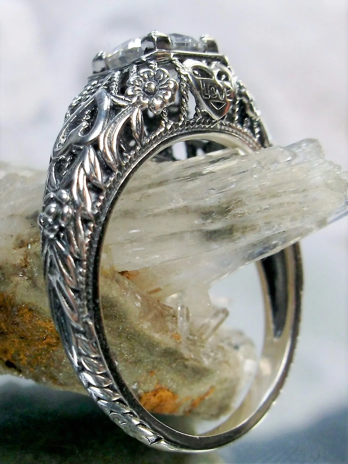 White CZ Ring, Romantic Wedding Valentine Ring #D211