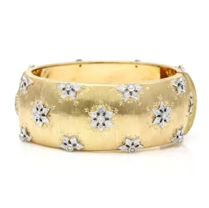 Women's Italian Diamond Florentine Finish Bangle Bracelet 18k Yellow Gold